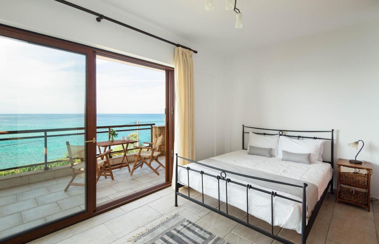 #FLH-Seagrove-Beachfront Villa In Possidi Skála Foúrkas Esterno foto